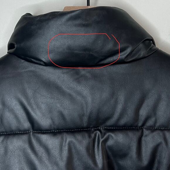 Offline by Aerie Black Faux Leather Puffer Vest Size M Vegan - Picture 10 of 10